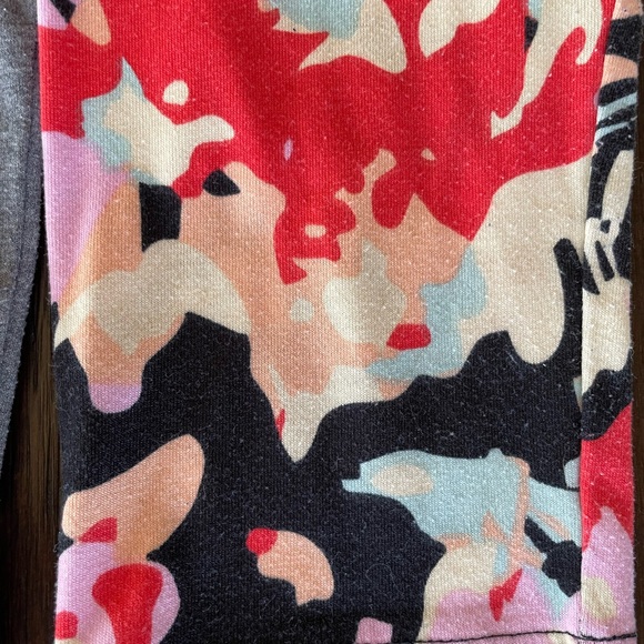 Lularoe women’s shirt ire small - Picture 5 of 8